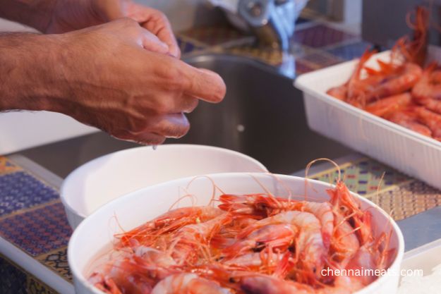 fresh raw flower shrimp clean deveined